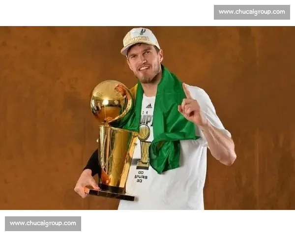 12 分交手记忆！马刺冠军中锋斯普利特，成开拓者临时主帅